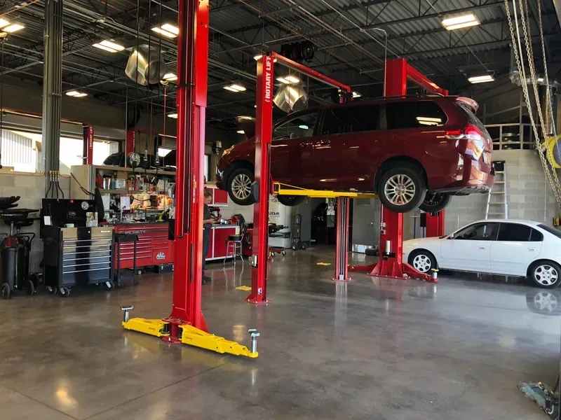 Atelier service auto cu elevatoare — Cluj-Napoca